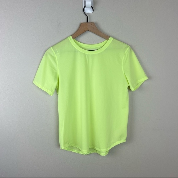 Lululemon High Neck Run and Train Tee Electric Lemon - Picture 2 of 4
